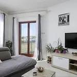 Apartments By The Sea Jezera, Murter - 796 Apartment Jezera