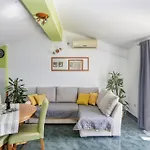 Apartments By The Sea Jezera, Murter - 796 Apartment *