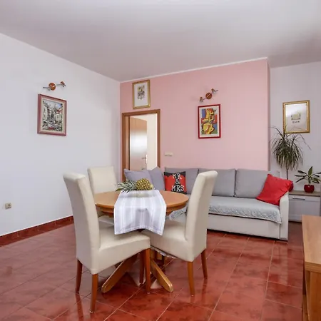 Apartment Apartments By The Sea Jezera, Murter - 796 Jezera