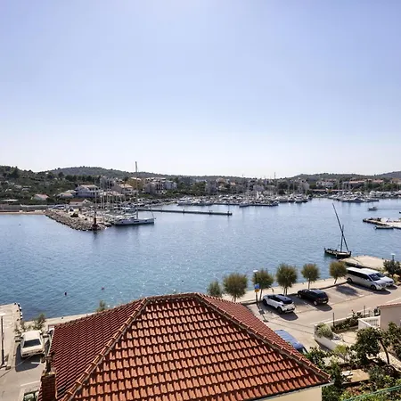 Apartments By The Sea Jezera, Murter - 796 Jezera