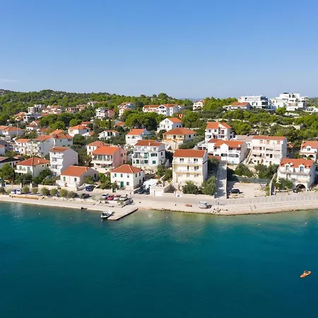 Apartments By The Sea Jezera, Murter - 796 Jezera