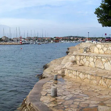 Apartment Apartments By The Sea Jezera, Murter - 796 Jezera