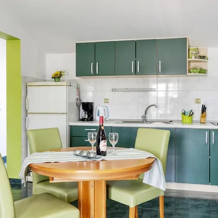 Apartments By The Sea Jezera, Murter - 796 Apartment *