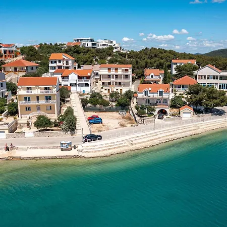 Apartments By The Sea Jezera, Murter - 796 Apartment
