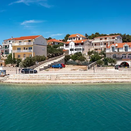 Apartments By The Sea Jezera, Murter - 796 Apartment *