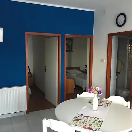 Apartments By The Sea Jezera, Murter - 796 Jezera