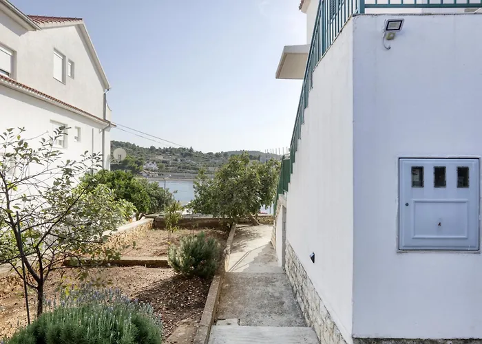 By The Sea Jezera, Murter - 796 *